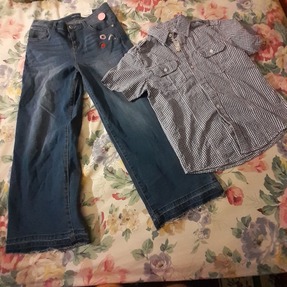 Bundles of 2 kids clothing for Girls  Brand new